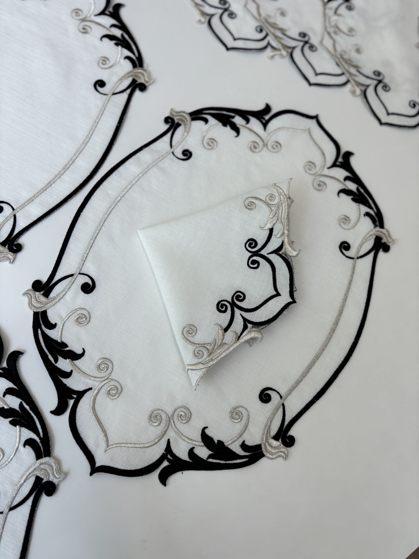 Barok | Amerikan Servis&Peçete | Siyah&Gümüş