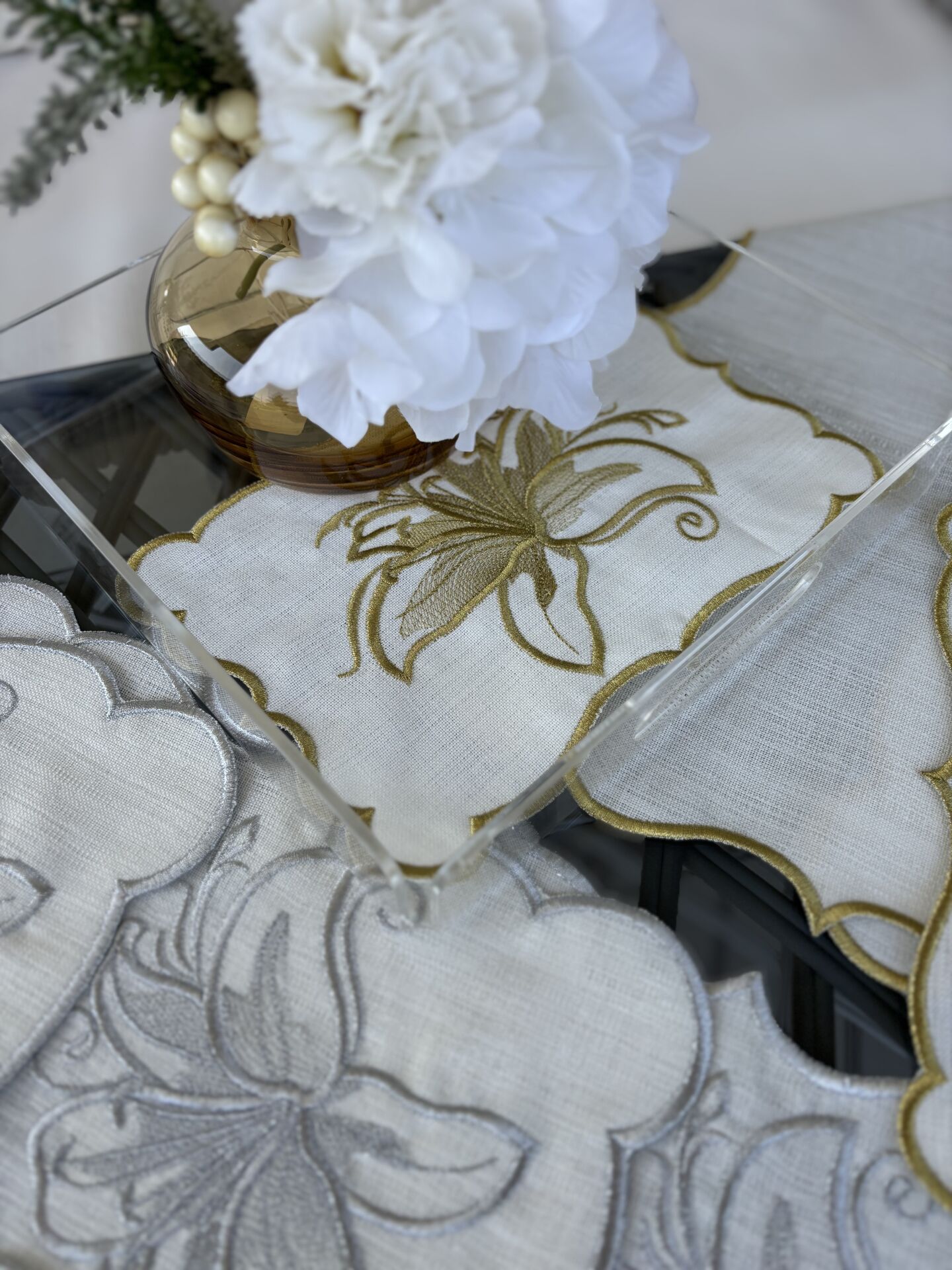 Lilyum | Tepsi Örtüsü | Ekru&Gold